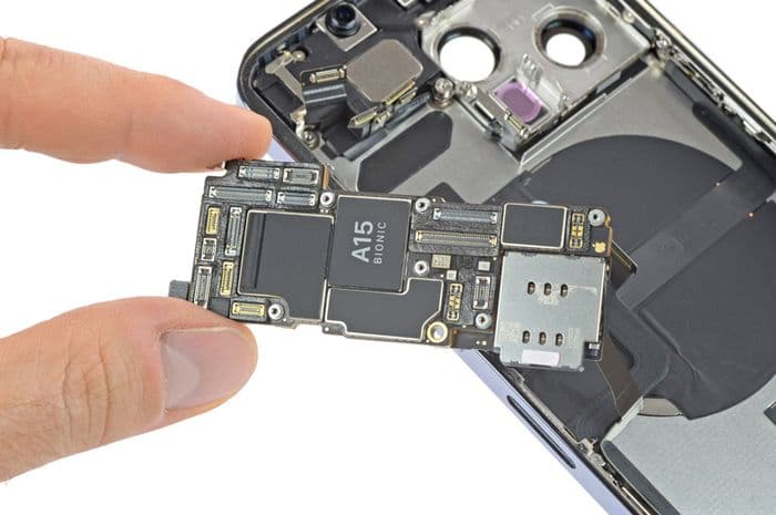 IC RAM iPhone Rusak Dan Tidak Bisa Menyimpan File