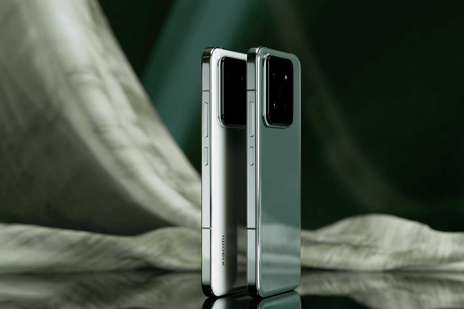 Xiaomi 15 Pro vs iPhone 16 Pro: Perbandingan Fitur Unggulan Dua Flagship Terkini