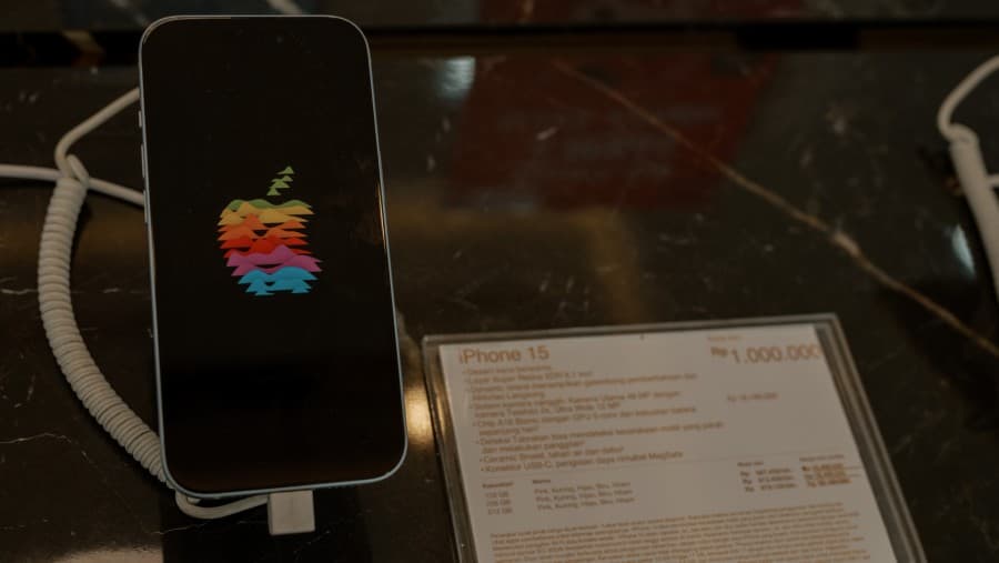 Ekonom: Persepsi Dunia ke RI Buruk Efek Proteksionis ke Apple