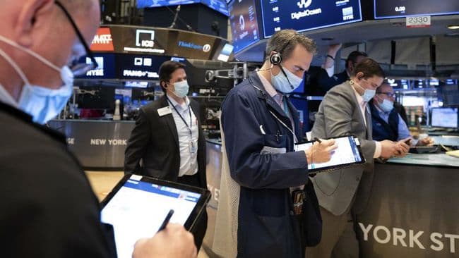 Kepanikan Wall Street Mulai Reda, Apple Sudah Rugi Rp 10.000 T