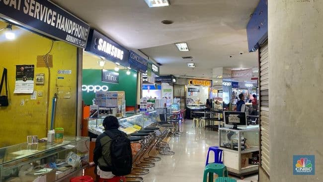 Pedagang HP China Merana, Jualan HP Tak Laku Ramai-ramai Ambruk